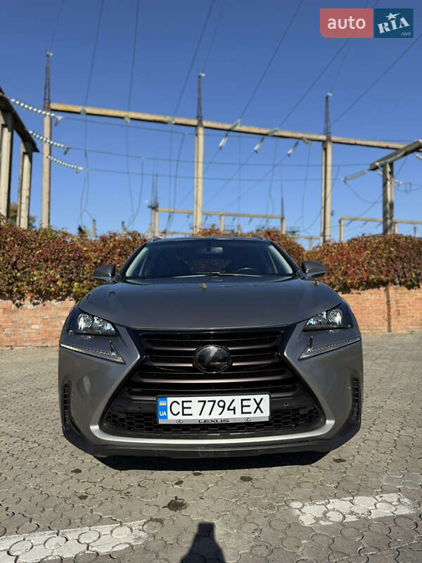 Позашляховик / Кросовер Lexus NX 2016 в Чернівцях