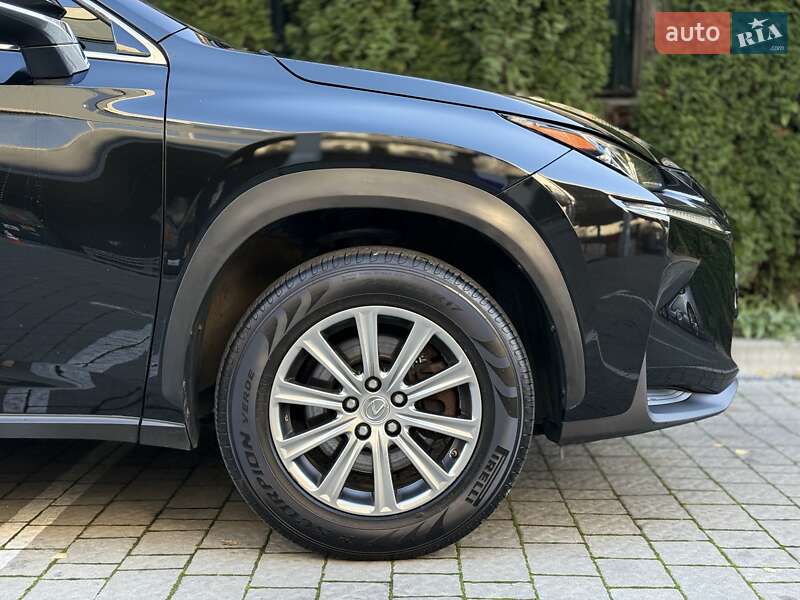 Позашляховик / Кросовер Lexus NX 2015 в Львові