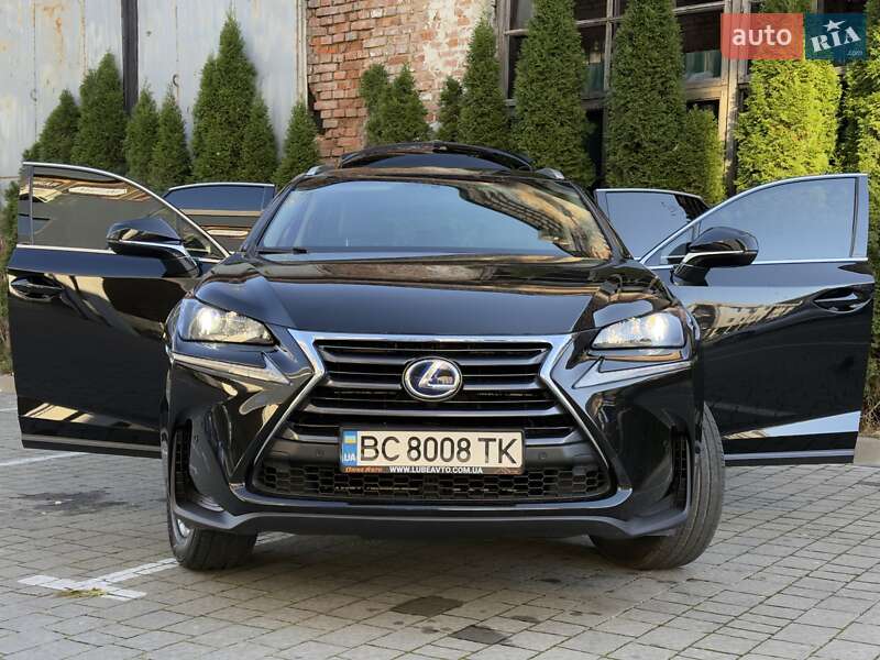 Позашляховик / Кросовер Lexus NX 2015 в Львові