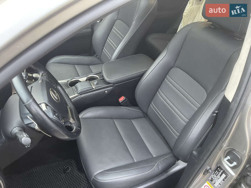 Внедорожник / Кроссовер Lexus NX 2018 в Харькове