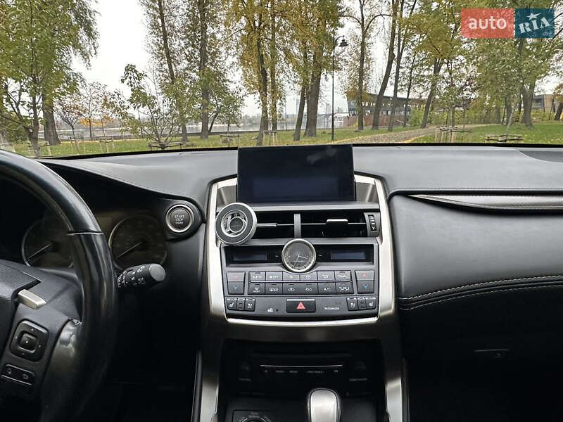 Внедорожник / Кроссовер Lexus NX 2016 в Киеве