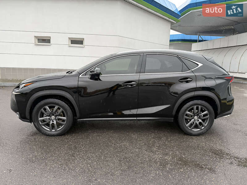 Внедорожник / Кроссовер Lexus NX 2016 в Кременчуге