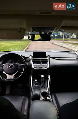Внедорожник / Кроссовер Lexus NX 2015 в 