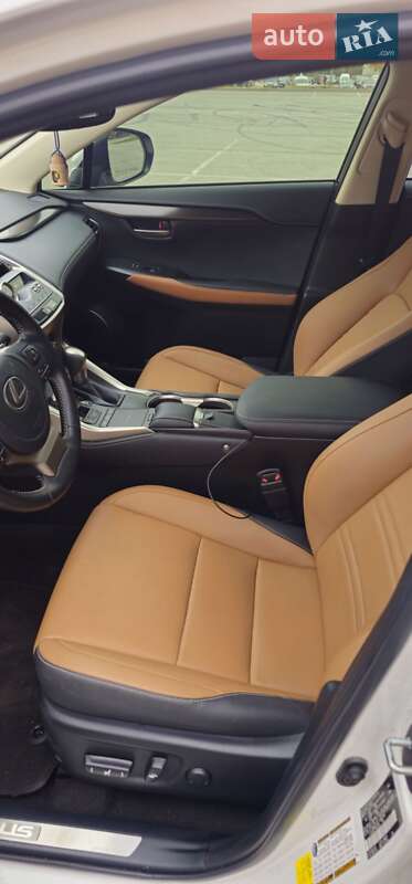 Позашляховик / Кросовер Lexus NX 2020 в Києві