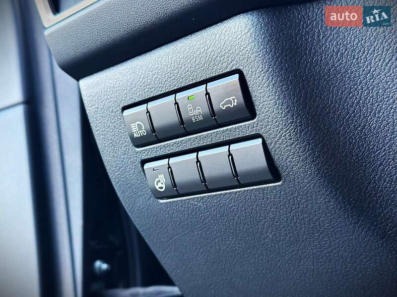 Внедорожник / Кроссовер Lexus NX 2020 в Киеве