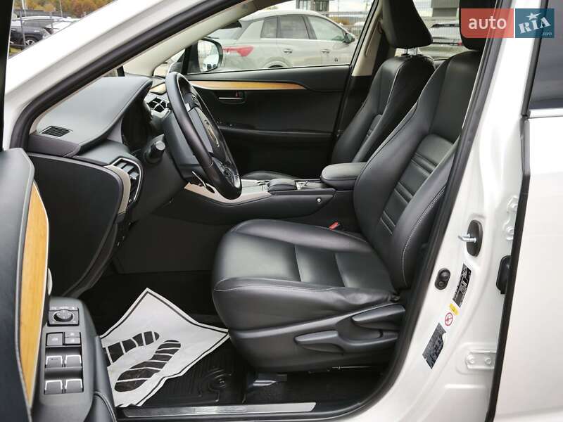 Внедорожник / Кроссовер Lexus NX 2018 в Львове