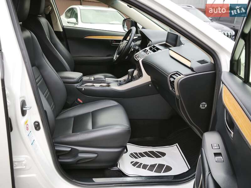 Внедорожник / Кроссовер Lexus NX 2018 в Львове