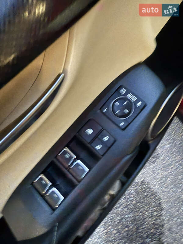 Позашляховик / Кросовер Lexus NX 2018 в Дніпрі