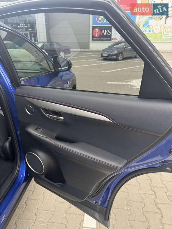 Внедорожник / Кроссовер Lexus NX 2016 в Киеве