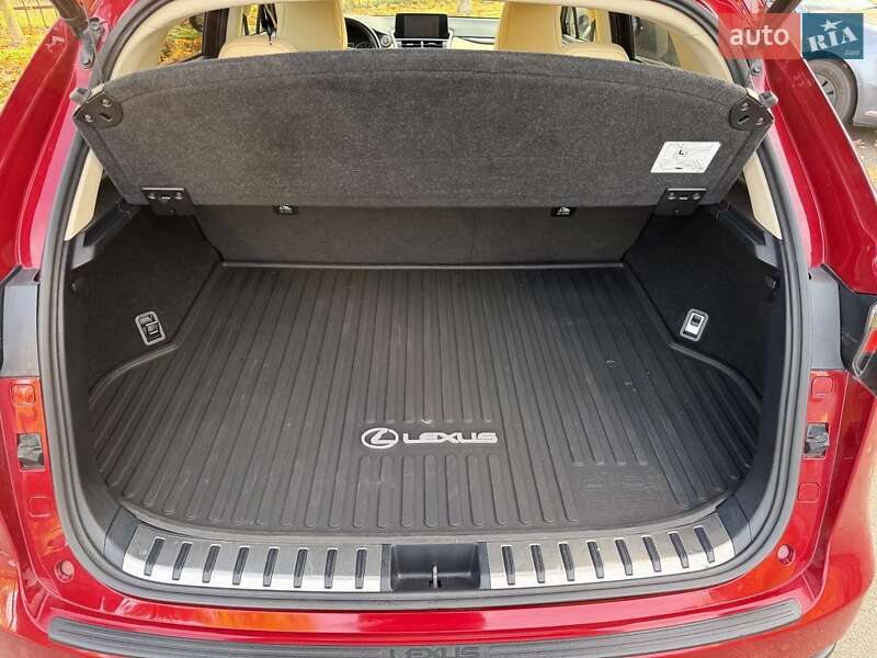 Позашляховик / Кросовер Lexus NX 2020 в Києві