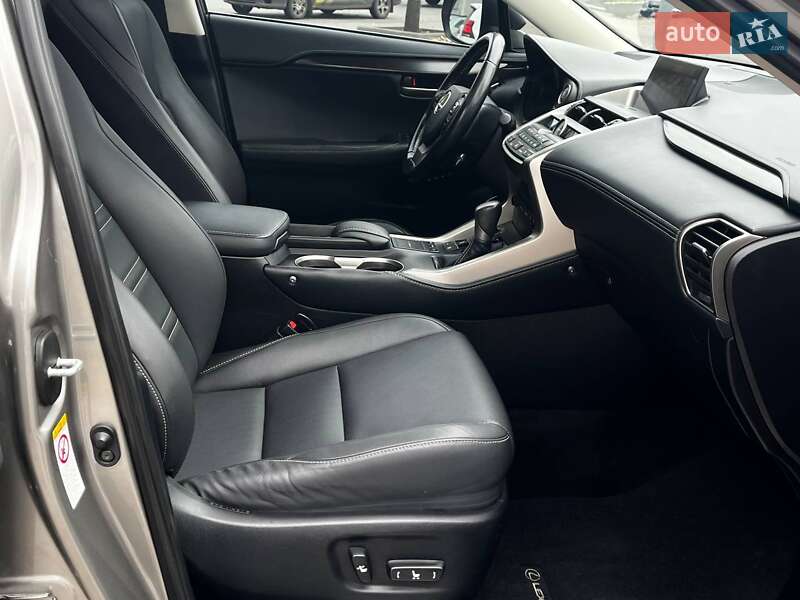 Позашляховик / Кросовер Lexus NX 2015 в Дніпрі фото 21 Позашляховик / Кросовер Lexus NX 2015 в Дніпрі
