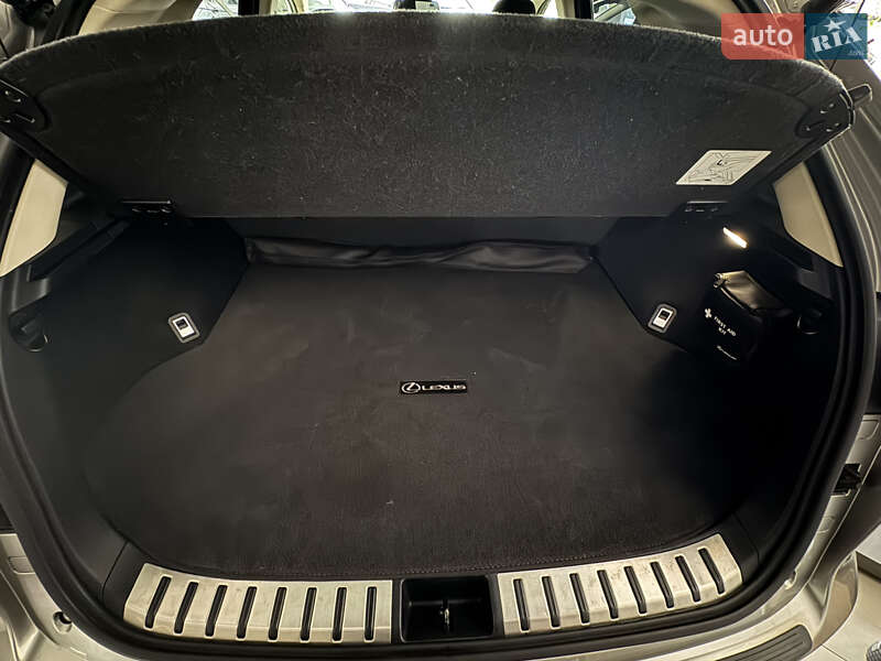Позашляховик / Кросовер Lexus NX 2019 в Чернігові