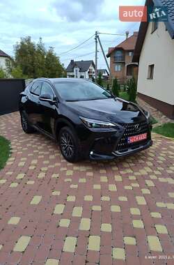 Позашляховик / Кросовер Lexus NX 2022 в Жовкві