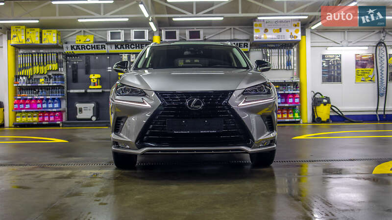 Позашляховик / Кросовер Lexus NX 2020 в Чернівцях