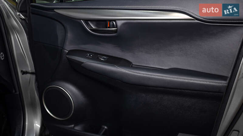 Позашляховик / Кросовер Lexus NX 2020 в Чернівцях