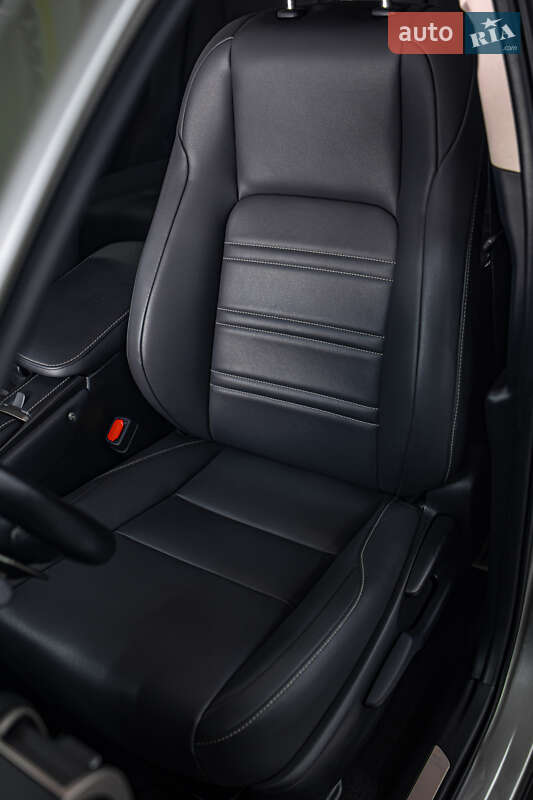 Позашляховик / Кросовер Lexus NX 2020 в Чернівцях