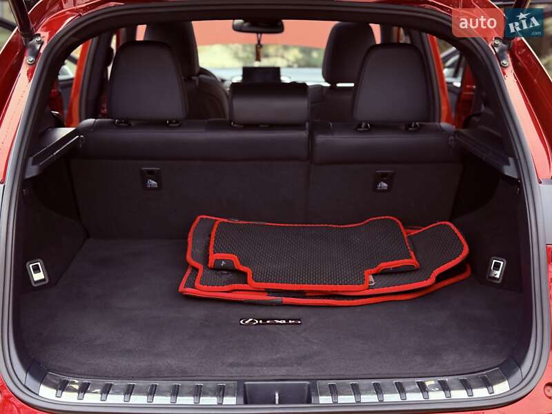 Позашляховик / Кросовер Lexus NX 2015 в Одесі