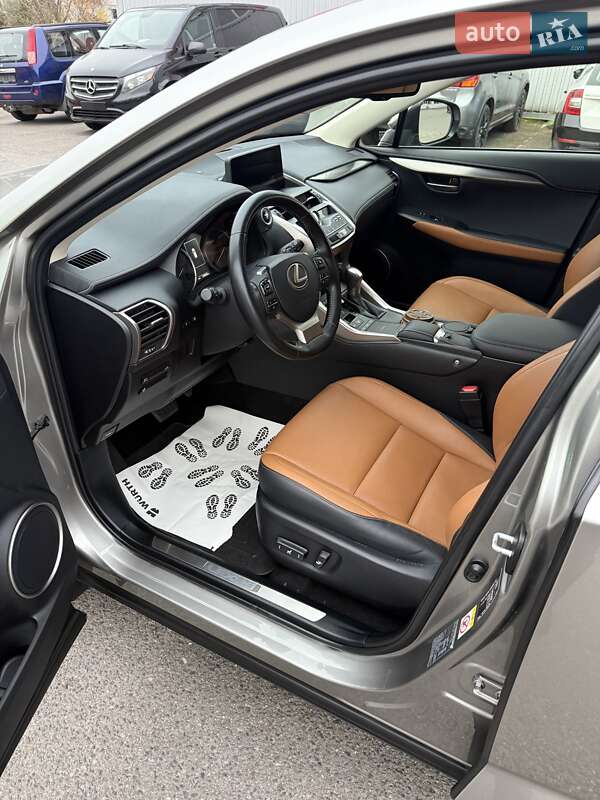 Позашляховик / Кросовер Lexus NX 2019 в Львові