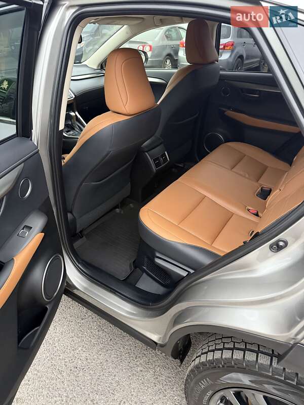 Позашляховик / Кросовер Lexus NX 2019 в Львові