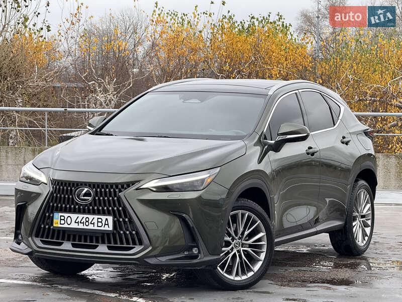 Lexus NX 2023