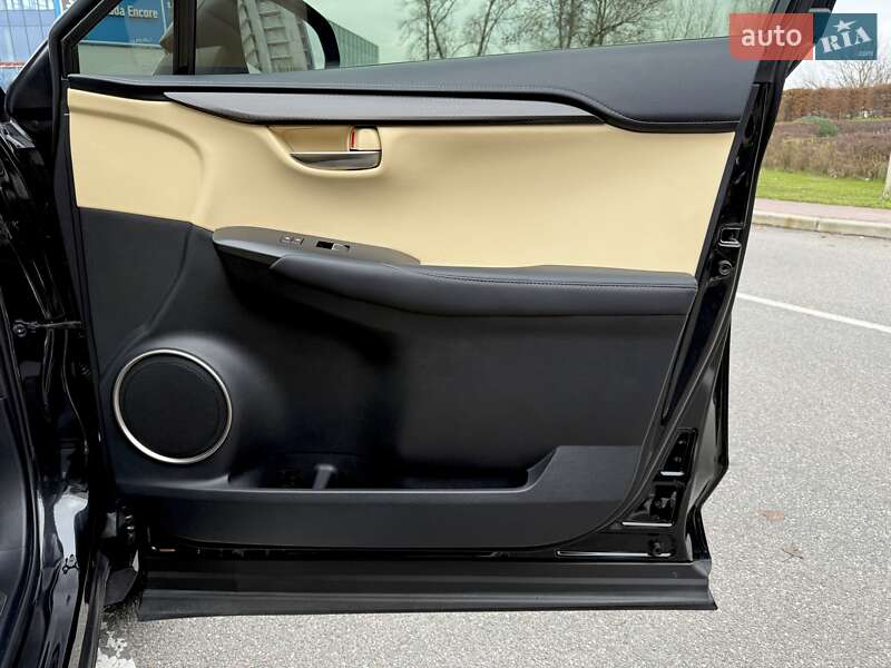 Позашляховик / Кросовер Lexus NX 2018 в Києві