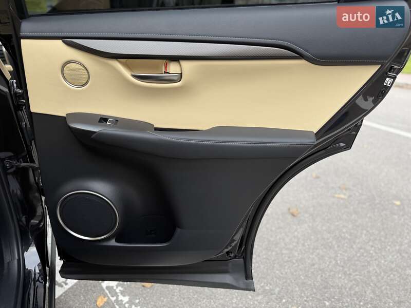 Позашляховик / Кросовер Lexus NX 2018 в Києві