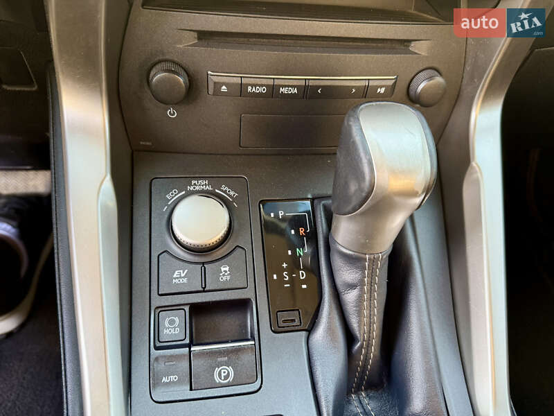 Позашляховик / Кросовер Lexus NX 2014 в Дніпрі фото 21 Позашляховик / Кросовер Lexus NX 2014 в Дніпрі