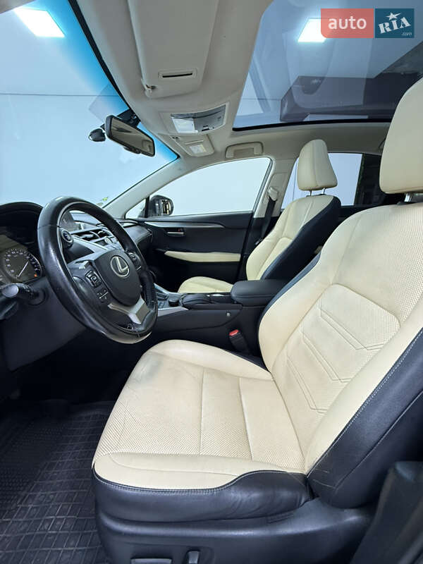 Внедорожник / Кроссовер Lexus NX 2016 в Одессе