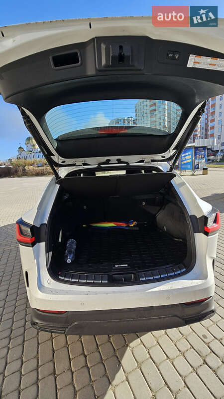 Позашляховик / Кросовер Lexus NX 2022 в Тернополі