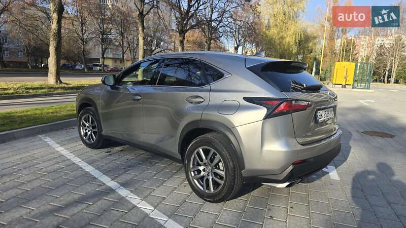 Внедорожник / Кроссовер Lexus NX 2016 в Ровно