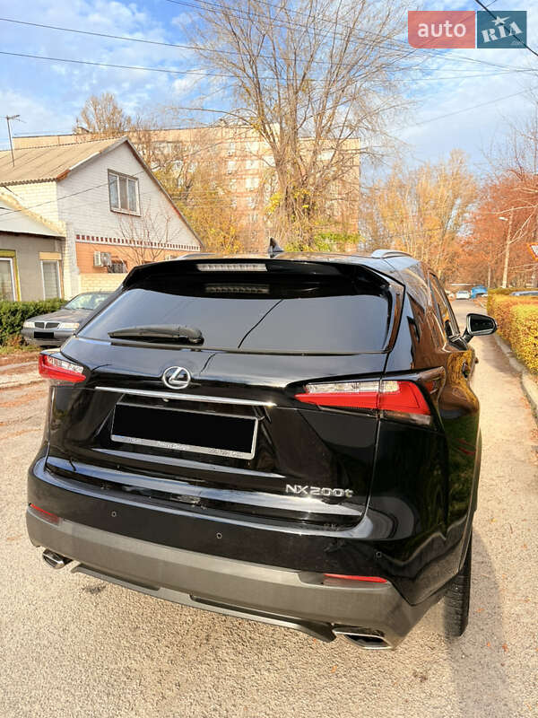 Внедорожник / Кроссовер Lexus NX 2016 в Днепре