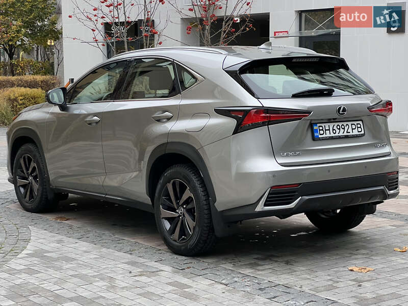 Позашляховик / Кросовер Lexus NX 2021 в Києві