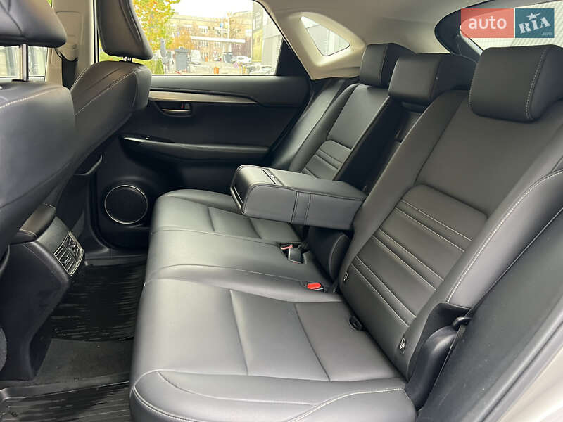 Позашляховик / Кросовер Lexus NX 2021 в Києві