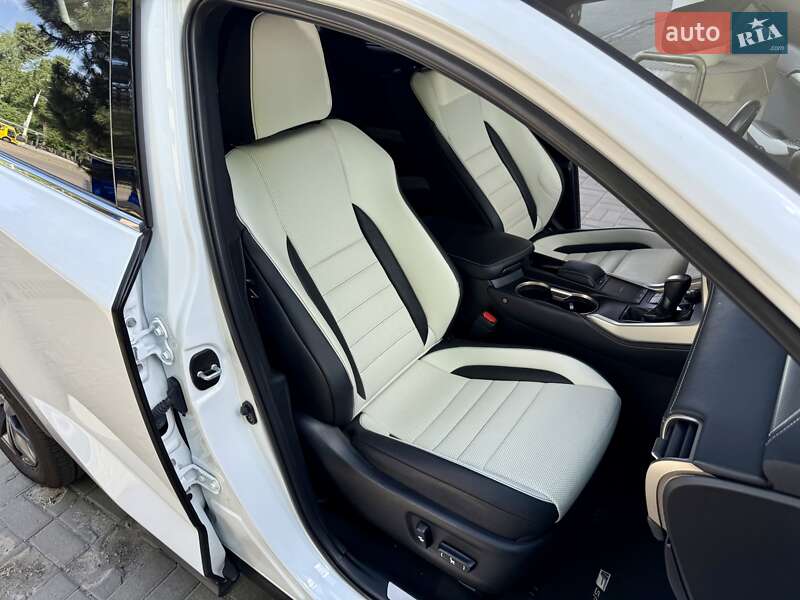 Внедорожник / Кроссовер Lexus NX 2021 в Днепре