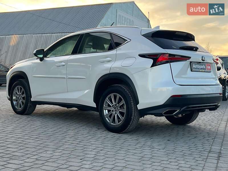 Позашляховик / Кросовер Lexus NX 2019 в Львові