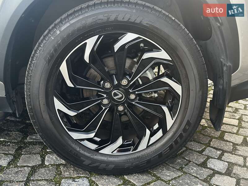 Внедорожник / Кроссовер Lexus NX 2021 в Днепре