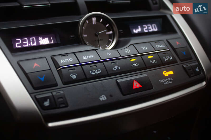 Внедорожник / Кроссовер Lexus NX 2016 в Киеве