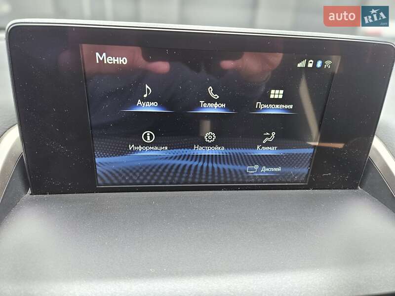 Позашляховик / Кросовер Lexus NX 2020 в Ужгороді