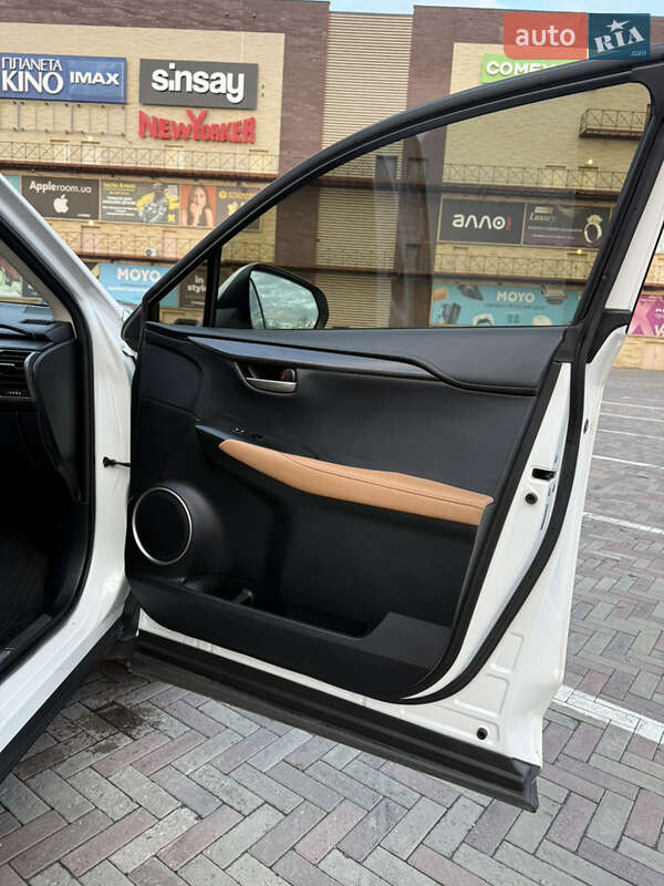 Внедорожник / Кроссовер Lexus NX 2017 в Харькове