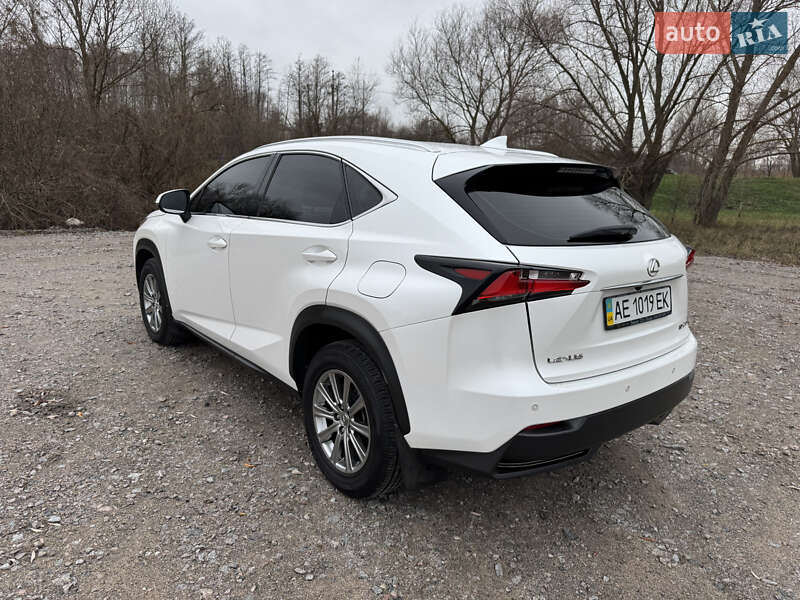 Внедорожник / Кроссовер Lexus NX 2015 в Киеве
