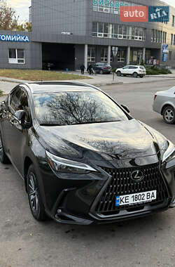 Внедорожник / Кроссовер Lexus NX 2022 в Ивано-Франковске