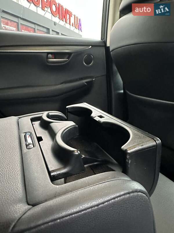 Внедорожник / Кроссовер Lexus NX 2015 в Белогородке