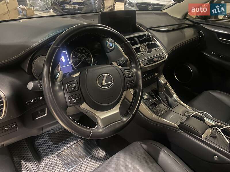 Внедорожник / Кроссовер Lexus NX 2020 в Одессе