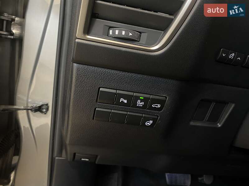 Внедорожник / Кроссовер Lexus NX 2015 в Одессе