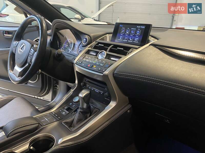 Внедорожник / Кроссовер Lexus NX 2015 в Одессе