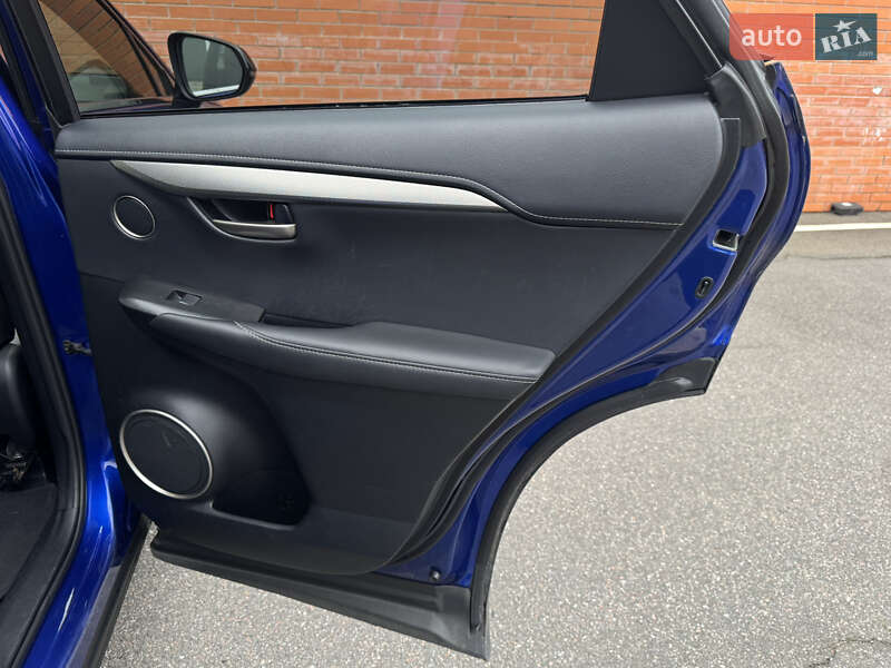 Внедорожник / Кроссовер Lexus NX 2017 в Киеве