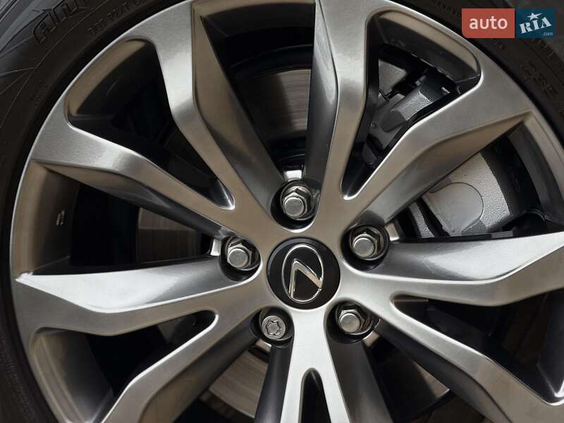 Внедорожник / Кроссовер Lexus NX 2015 в Одессе фото 8 Внедорожник / Кроссовер Lexus NX 2015 в Одессе