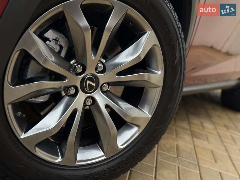 Внедорожник / Кроссовер Lexus NX 2015 в Одессе фото 18 Внедорожник / Кроссовер Lexus NX 2015 в Одессе