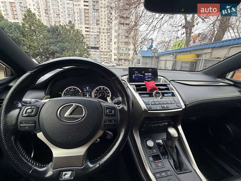 Внедорожник / Кроссовер Lexus NX 2016 в Одессе