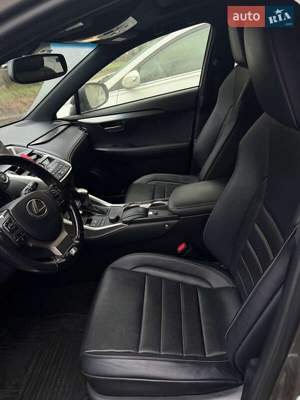 Внедорожник / Кроссовер Lexus NX 2016 в Одессе